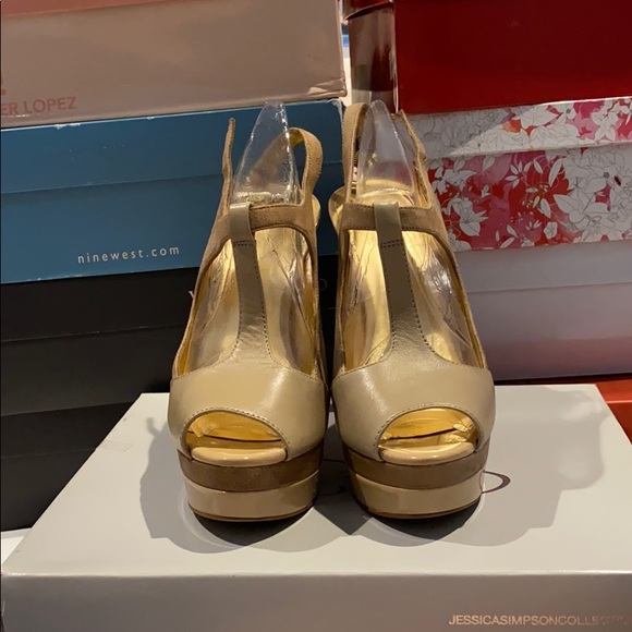 Jessica Simpson Tan Platform Heel Sandal Size 8.5 - Picture 2 of 4